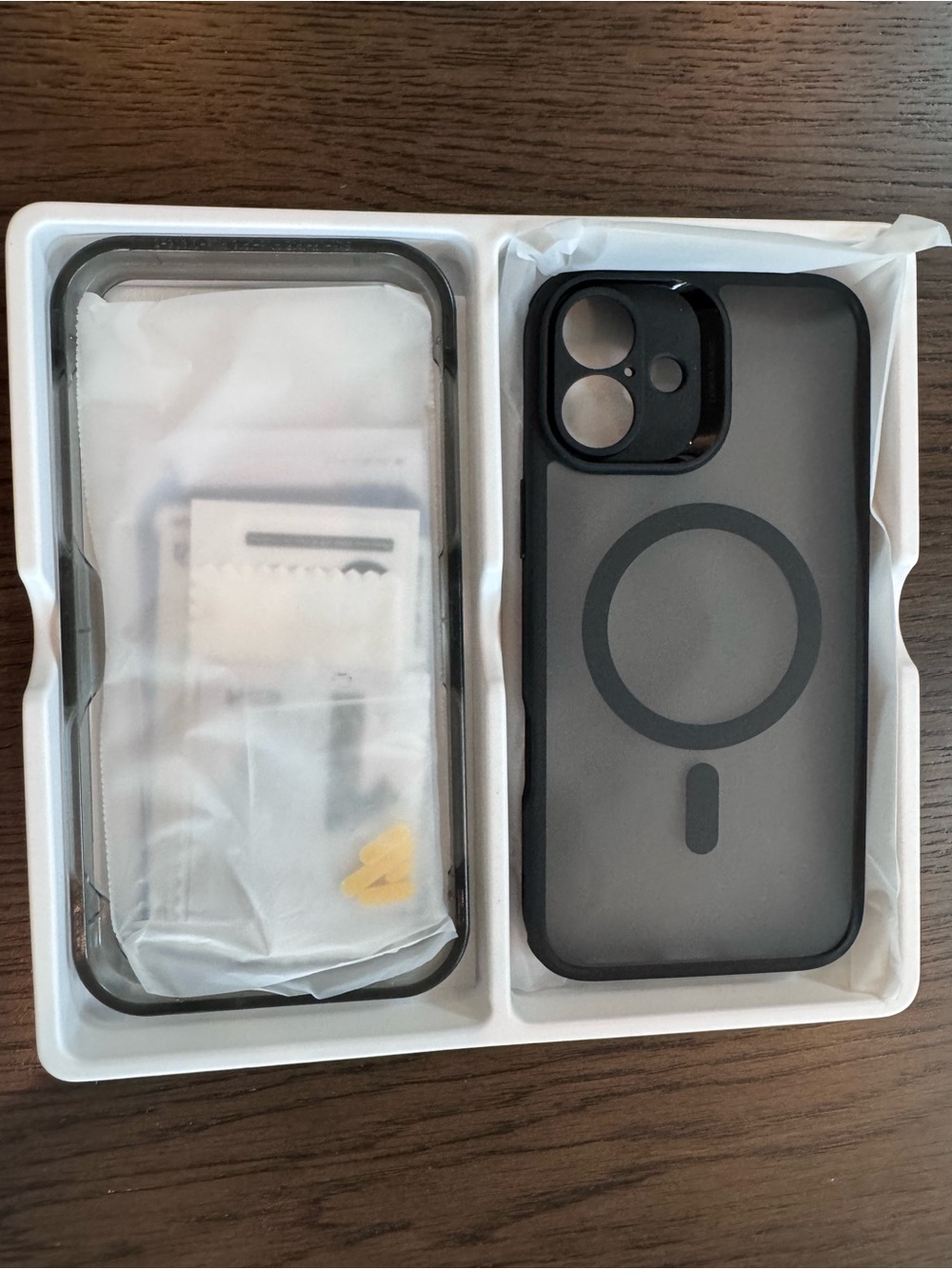 Black Pro Case Protection Set - Black Phone Case for iPhone 16 Plus - MagSafe